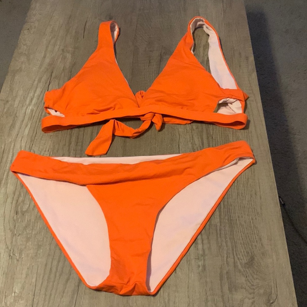 Bathing suit